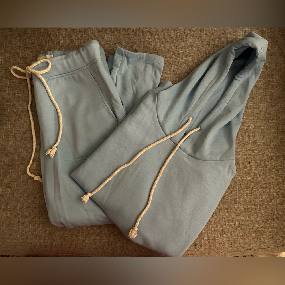 Lou & Grey Matching Sweatshirt and Sweatpants Size Small